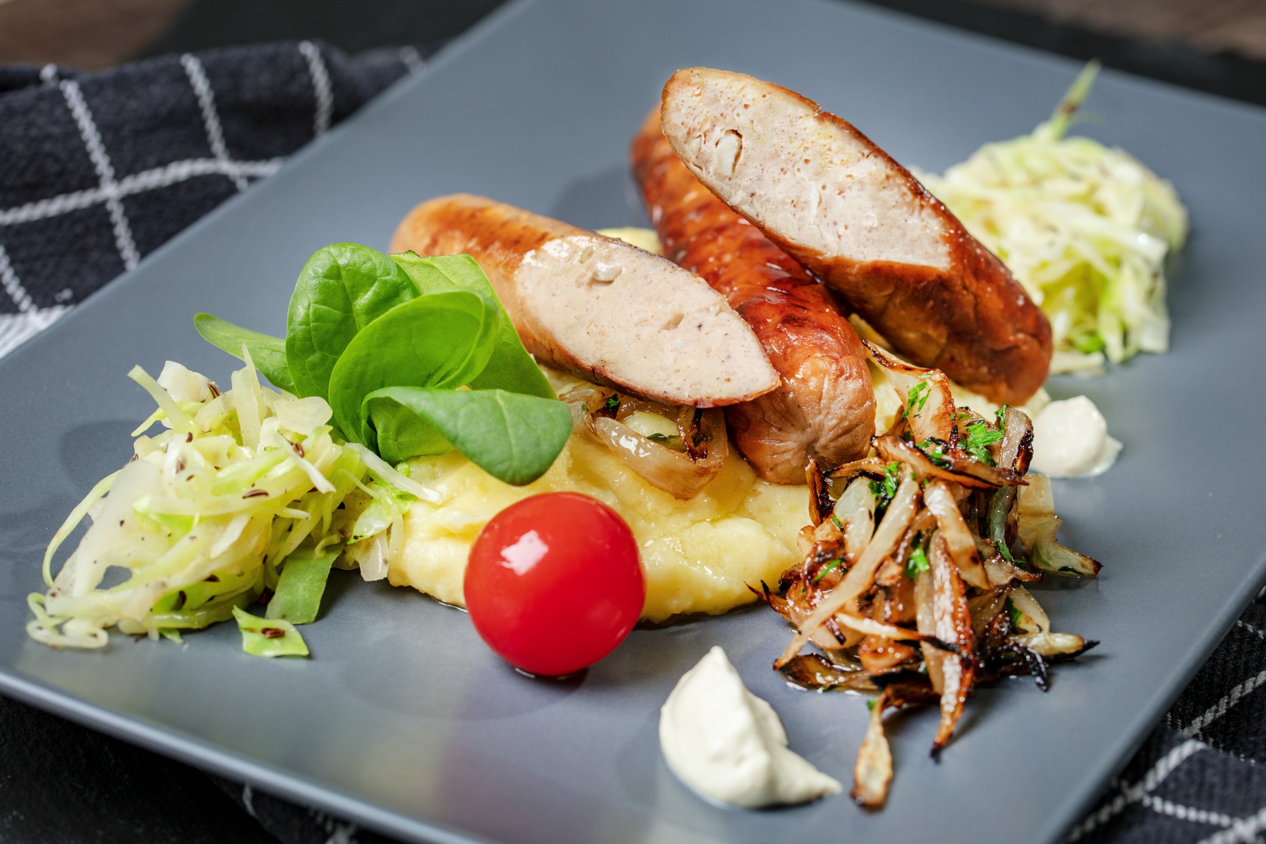 Vegetarische Bratwurst mit Kartoffelstampf I Garden Gourmet